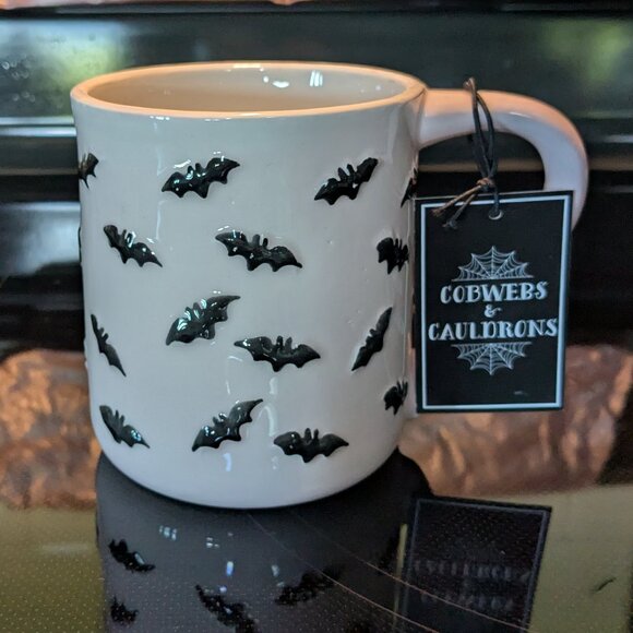 XL Mug - Blush with Bats 24oz NWT - Picture 1 of 5